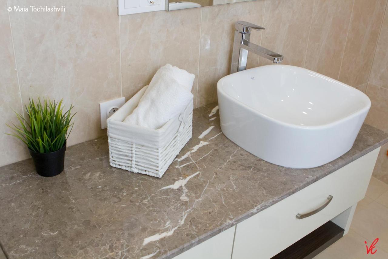 Aura Sameba, Luxury Apartment Тбілісі Екстер'єр фото